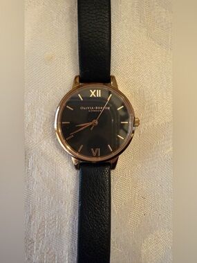 Olivia Burton Women Watch MIDI Black & Rose Gold Leather Strap OB15MD42 EUC